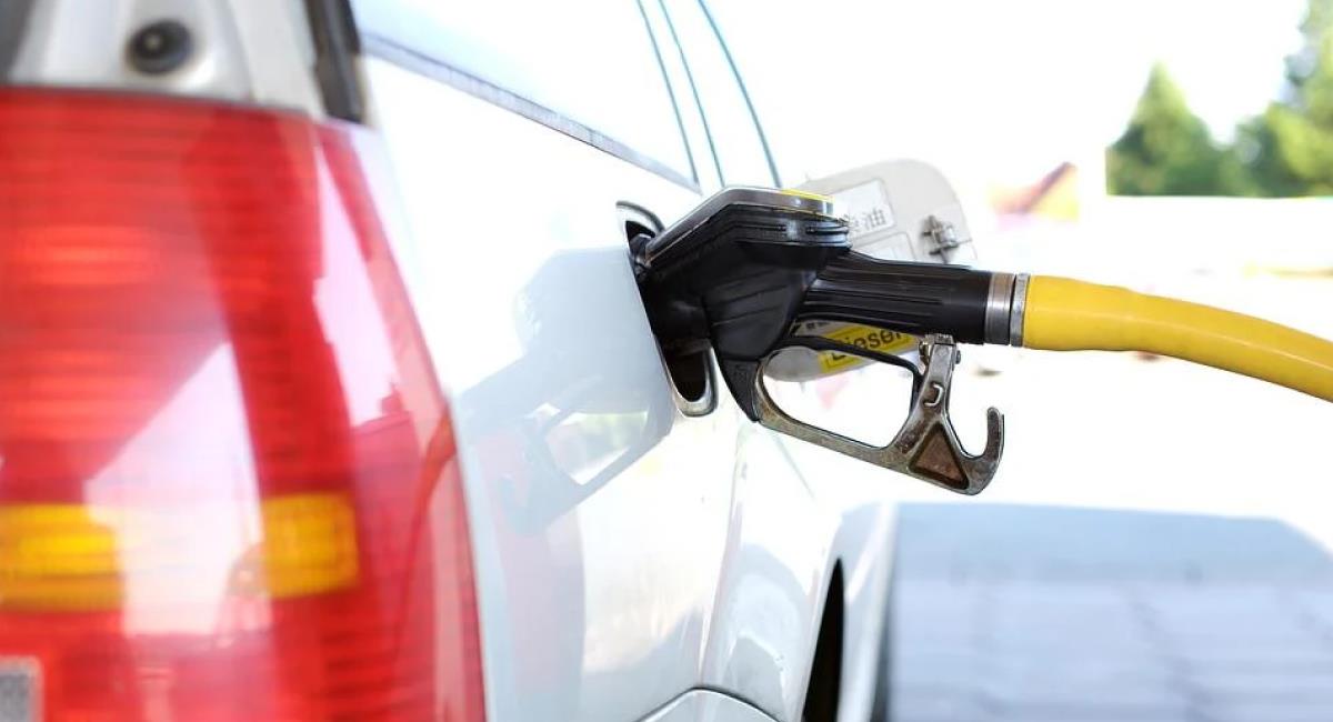 Petro anuncia alza en precios de gasolina en Colombia. Foto: Pixabay
