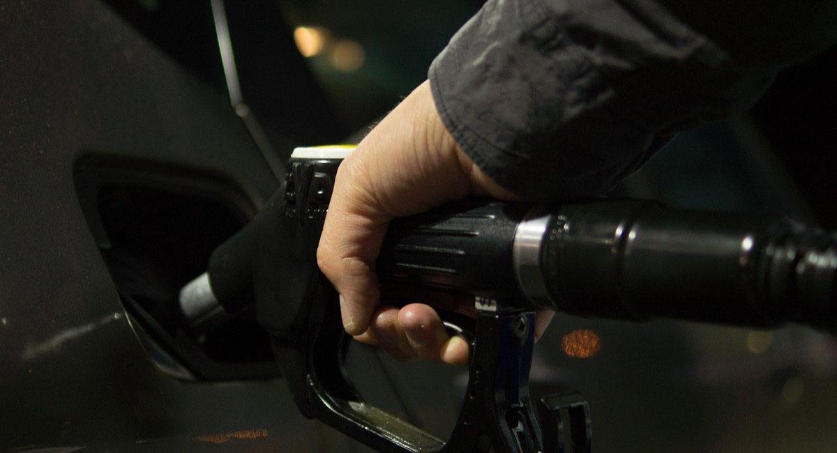 El precio de la gasolina subirá desde octubre anunció el ministro de Hacienda José Antonio Ocampo. Foto: Pixabay