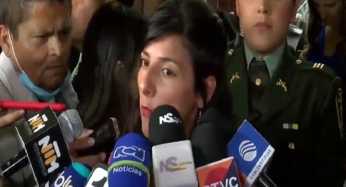 Captura de video: Ministra de Minas entrega declaraciones a los medios. Foto: Twitter @RafaNietoLoaiza