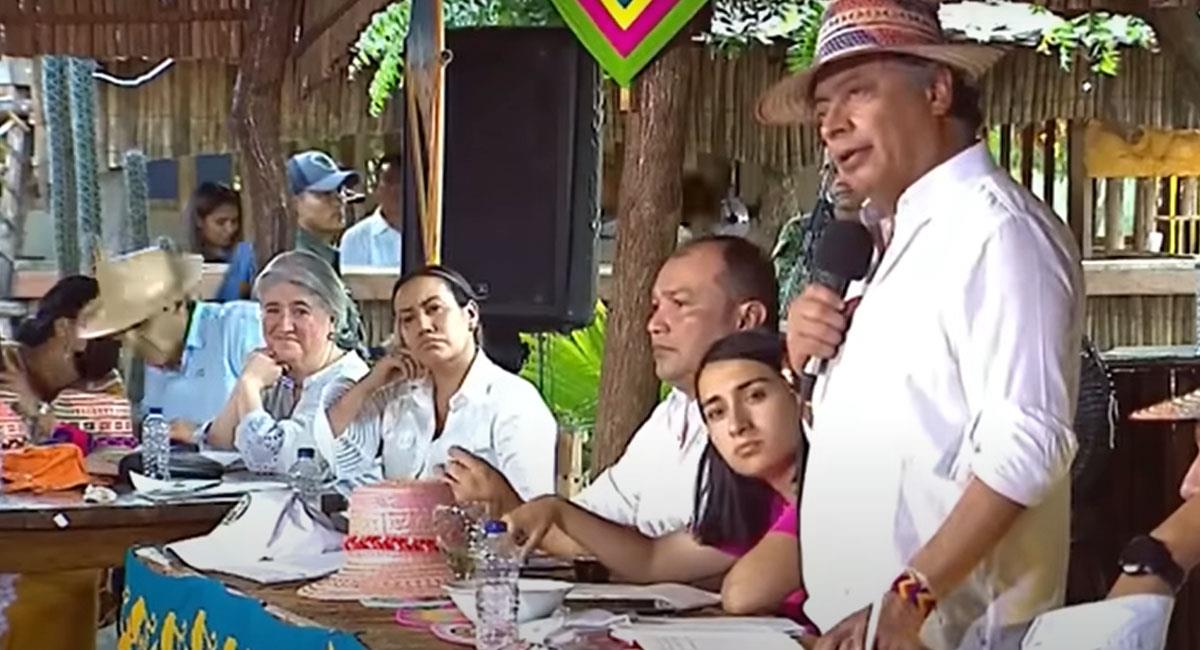 Gustavo Petro estuvo en La Guajira en un conversatorio sobre la sentencia T-302 para el departamento. Foto: Youtube