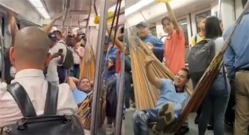 Vídeo: pasajero instala una hamaca en el Metro de Medellín