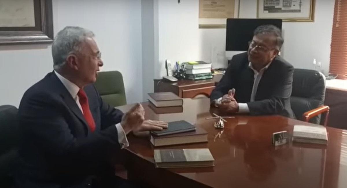 Gustavo Petro y Álvaro Uribe Vélez se reunieron por primera vez el 29 de junio de este 2022. Foto: Youtube