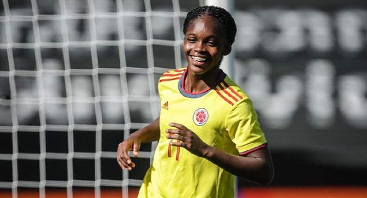 Sigua en vivo a la Selección Colombia en el debut ante España en el Mundial Femenino Sub 17. Foto: Instagram Linda Caicedo