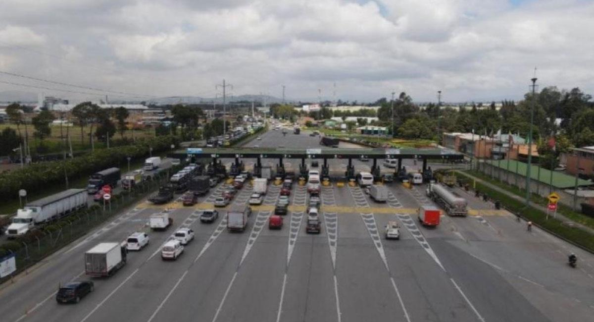 La norma de circulación por pico y placa regional aplicará en los nueve corredores de ingreso a la ciudad.
. Foto: Twitter @Bogota