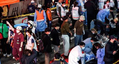 Estampida en Seúl deja al menos 146 muertos