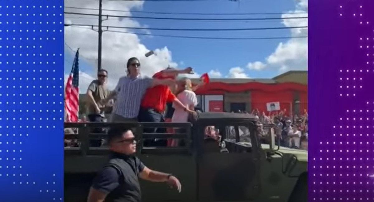 Una lata de cerveza fue lanzada contra el senador texano Ted Cruz en Houston. Foto: Youtube