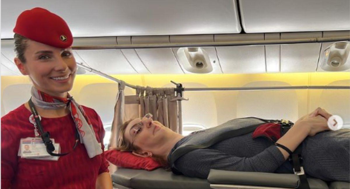 Primer viaje en avión de la mujer más alta del mundo. Foto: Instagram @rumeysagelgi