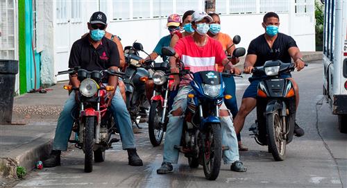 Gobierno anuncia rebaja en el SOAT para motos y taxis
