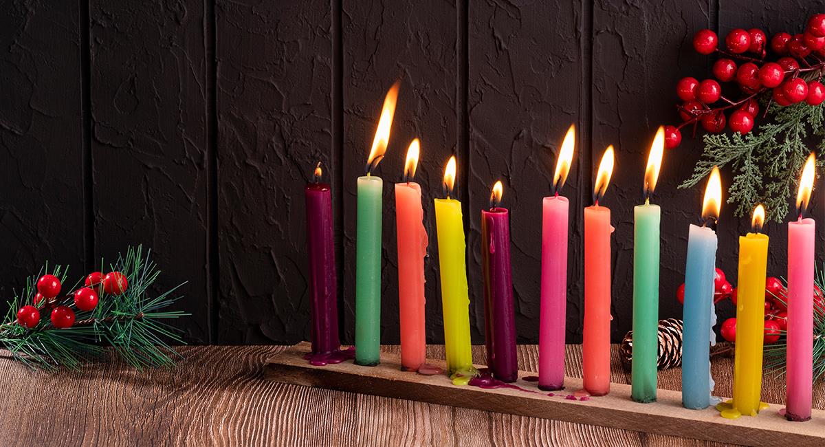 Día de las Velitas: esta es la oración que no puede faltar este 07 de diciembre. Foto: Shutterstock