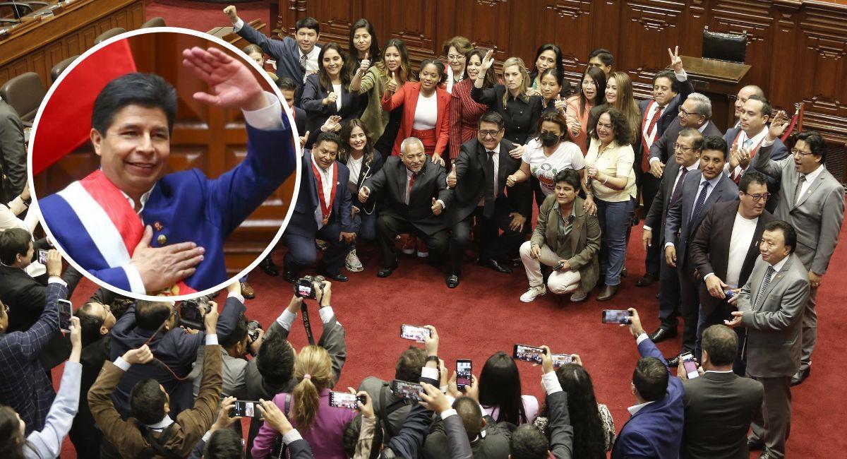 Diputados celebran con una fotografía la decisión del Congreso de destituir al presidente de Perú, Pedro Castillo. Foto: EFE EFE/ Stringer / @PedroCastilloTe