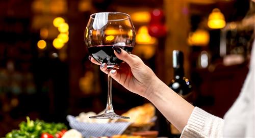 El consumo de vino tinto reduce el riesgo de infarto, según expertos