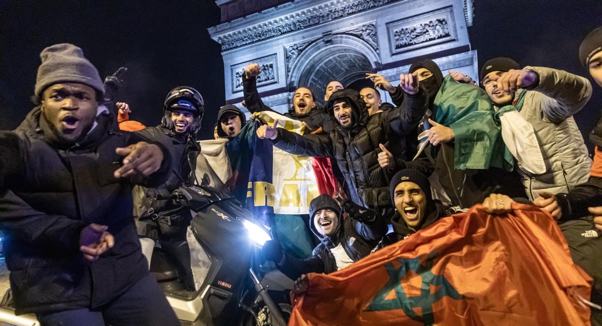 Seguidores marroquís, celebrando en Francia. Foto: EFE