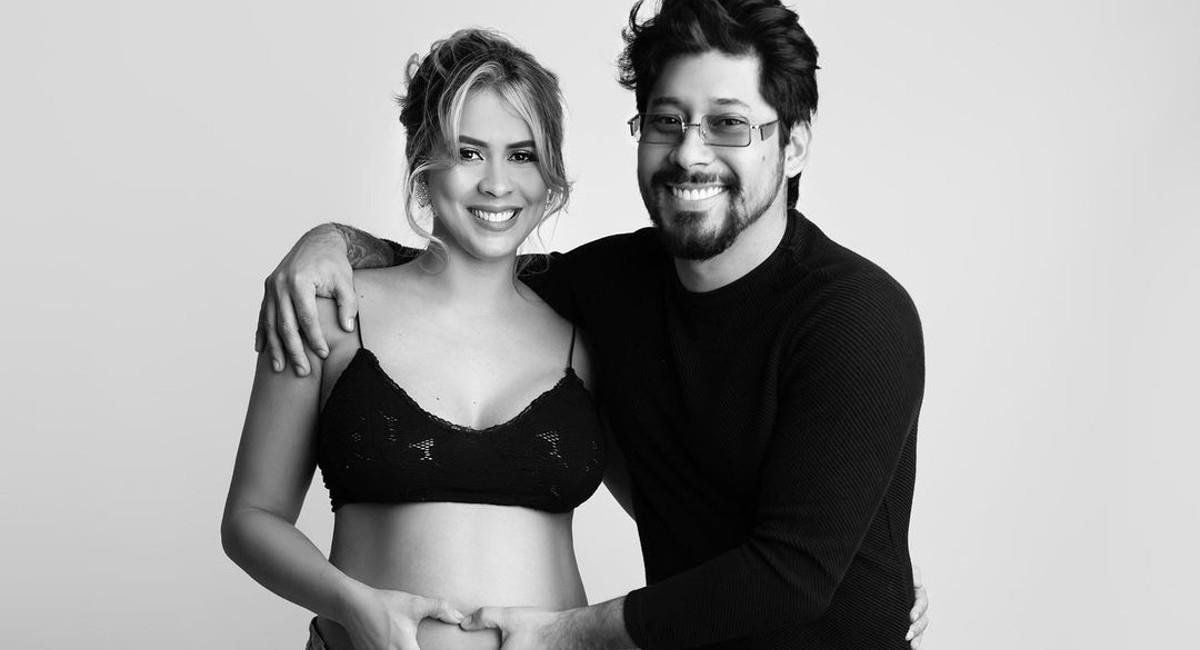 Lowe León junto a su esposa cuando estaba embarazada. Foto: Instagram @loweleon_