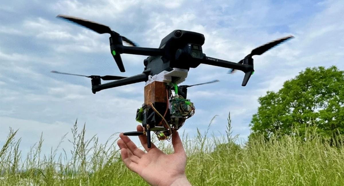 Dron durante la prueba de vuelo. Foto: Nature 