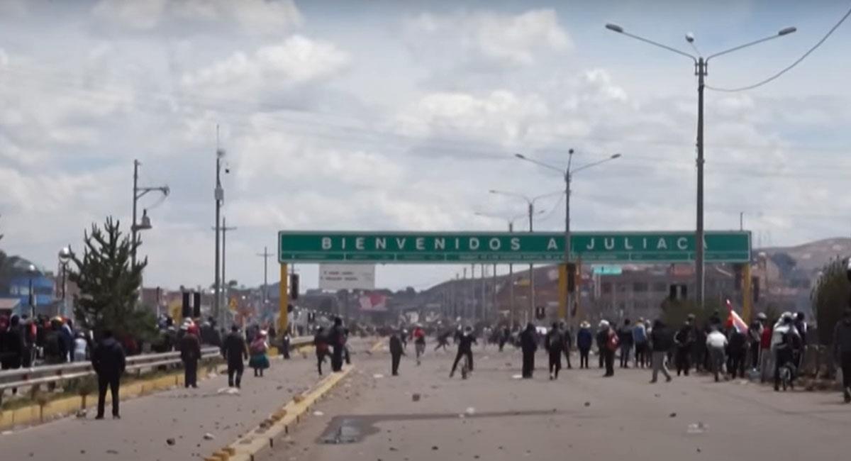 En Juliaca, en Puno, se han presentado violentas manifestaciones con saldo de 18 fallecidos. Foto: Youtube