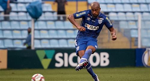 Jonathan Copete seguirá jugando en el fútbol brasileño