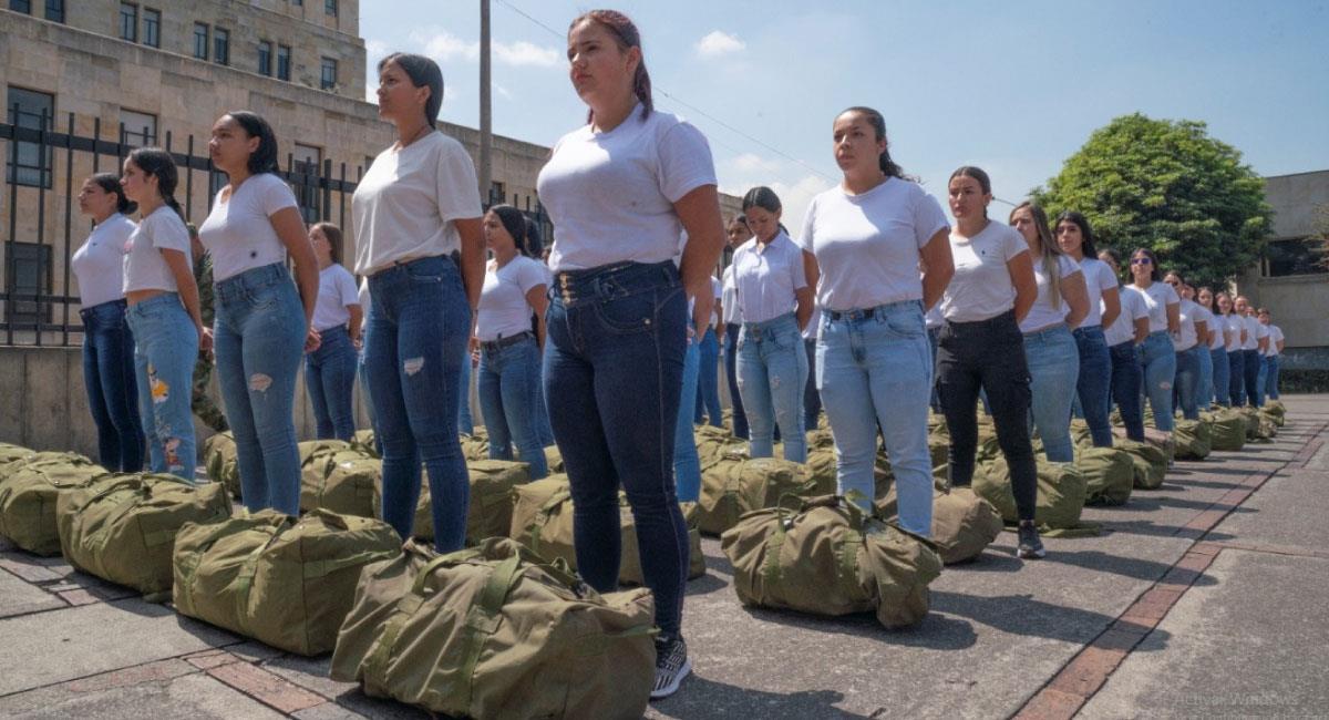 Mujeres vuelven a prestar servicio militar en Colombia. Foto: Twitter @COL_EJERCITO