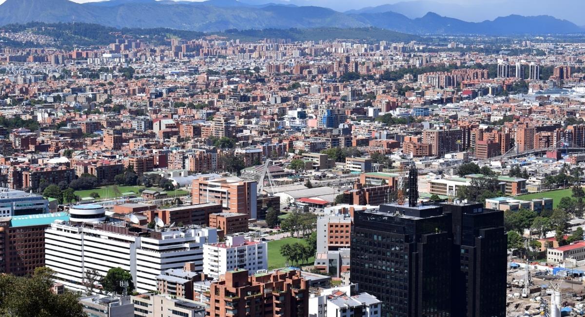 Vuelve el tapabocas obligatorio al transporte público en Bogotá. Foto: Pixabay