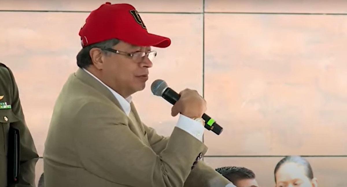 Gustavo Petro afirma que la megacárcel en El Salvador para 40.000 presos es un 'campo de concentración'. Foto: Youtube