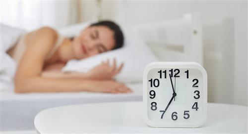 Sueño reparador: la hora de ir a dormir es clave, según experto