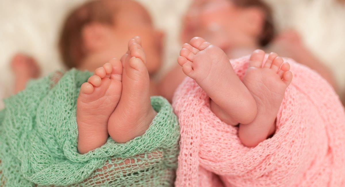 Niñas intercambiadas al nacer. Foto: Shutterstock