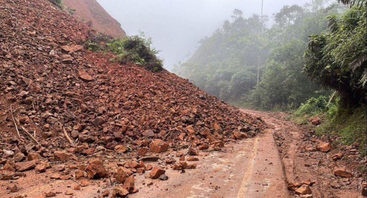Autopista Medellín - Bogotá presenta cierre total por nuevos derrumbes. Foto: Twitter Denuncias Antioquia