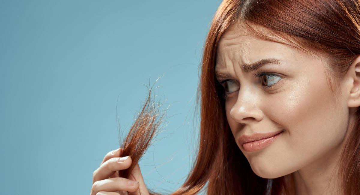 Trucos y consejos para eliminar la horquilla del cabello. Foto: Shutterstock