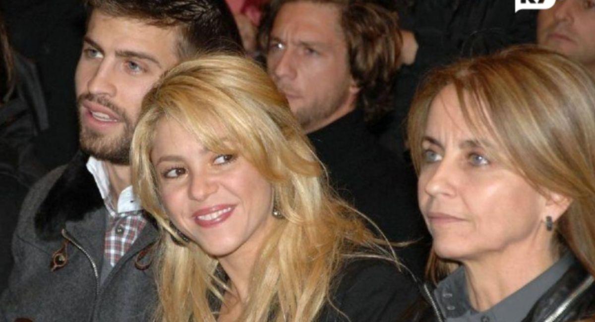 Shakira juntos a Gerard Piqué y su ex suegra Monserrat Bernabeu. Foto: Instagram @portalr7