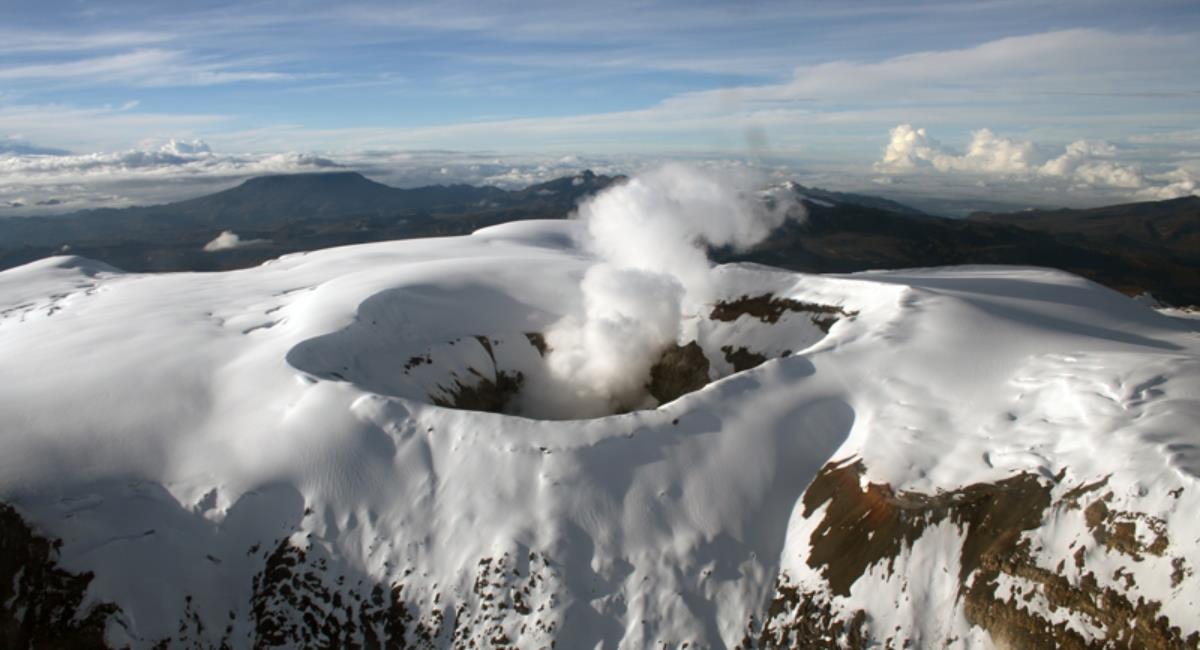 Sube a naranja el nivel de actividad del volcán Nevado del Ruiz. Foto: Servicio Geológico Colombiano