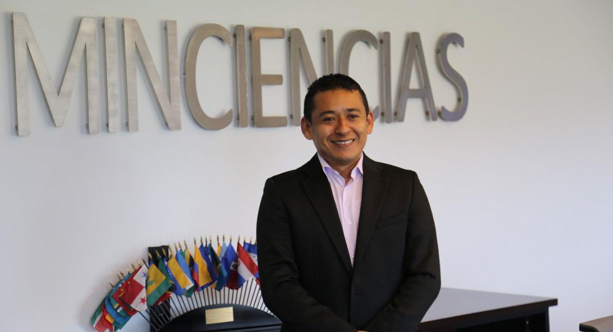 Ministro de ciencias, Arturo Luna. Foto: Twitter @MincienciasCo