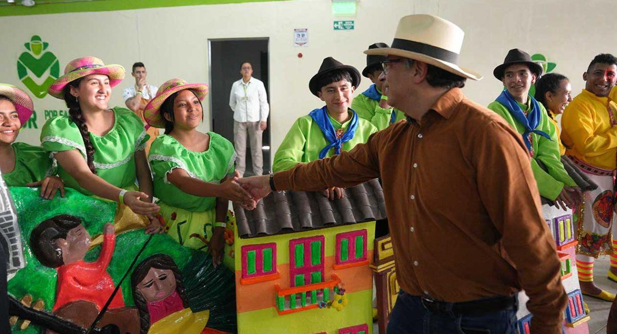 Presidente Gustavo Petro entregó plaza de mercado en Sandoná, Nariño. Foto: Twitter Juan Diego Cano - Presidencia