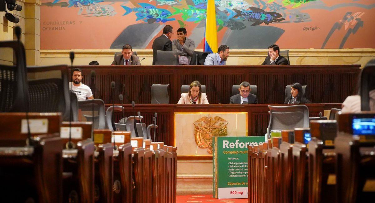 La Comisión Séptima de la Cámara canceló la sesión en la que votaría la reforma a la salud. Foto: Twitter @carolinacorcho