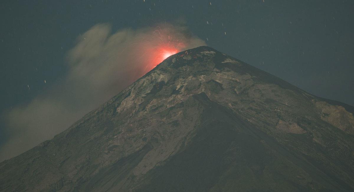 Actividad del Volcán de Fuego en Alotenango, Guatemala. Foto: EFE