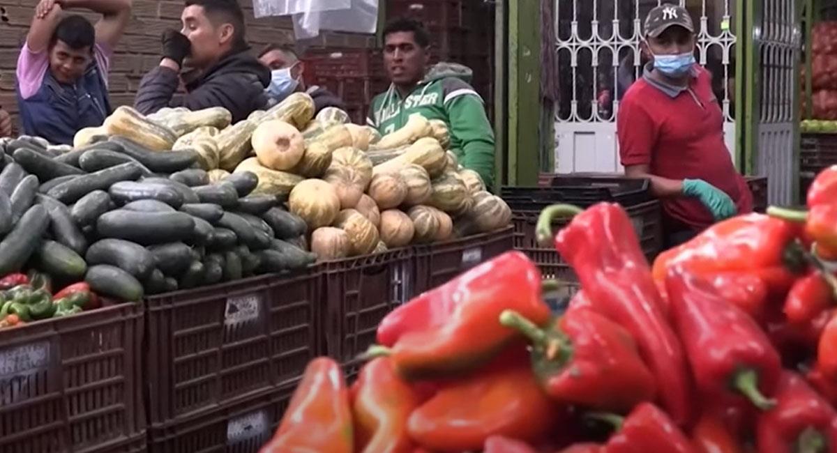 Gustavo Petro quiere que multinacional portuguesa con tiendas en Colombia compre a campesinos nacionales. Foto: Youtube