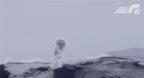 El volcán Nevado del Ruíz aumentó su emisión de ceniza