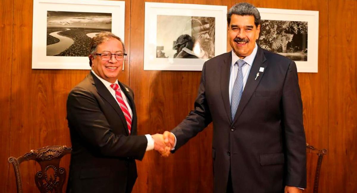 Gustavo Petro y Nicolás Maduro sostuvieron una reunión en Brasilia. Foto: Twitter @infopresidencia