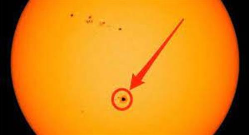 La mancha solar AR3310: Un fenómeno astronómico que se puede observar