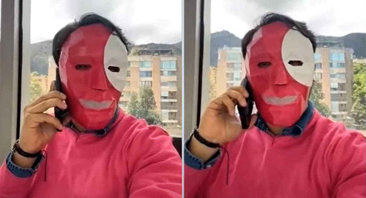 Un aspirante a la Alcaldía de Bogotá se presenta con máscara color magenta. Foto: Youtube