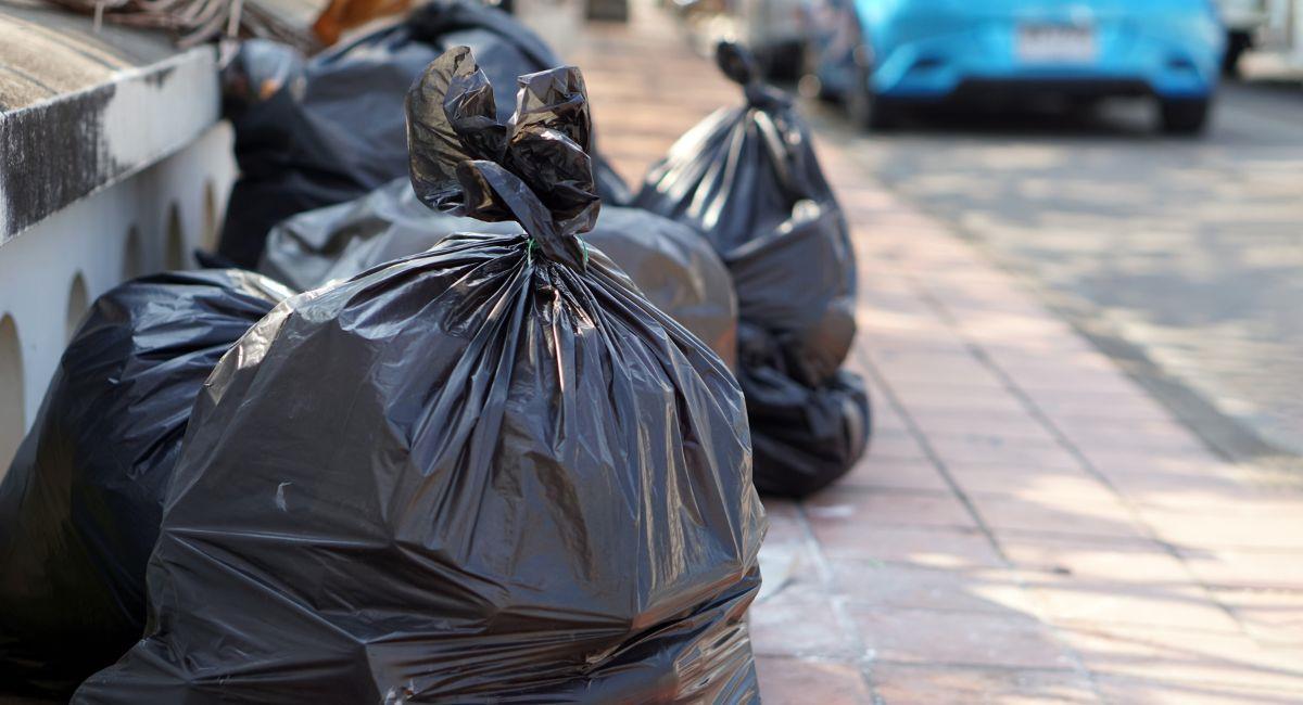 Encuentran 45 bolsas con restos humanos en Jalisco, Mexico. Foto: Shutterstock