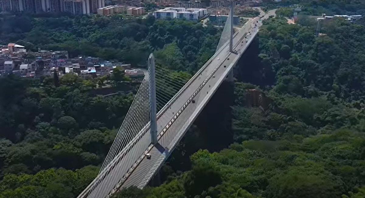 El Viaducto de Bucaramanga es una imponente y elevada construcción emblemática de la ciudad. Foto: Youtube