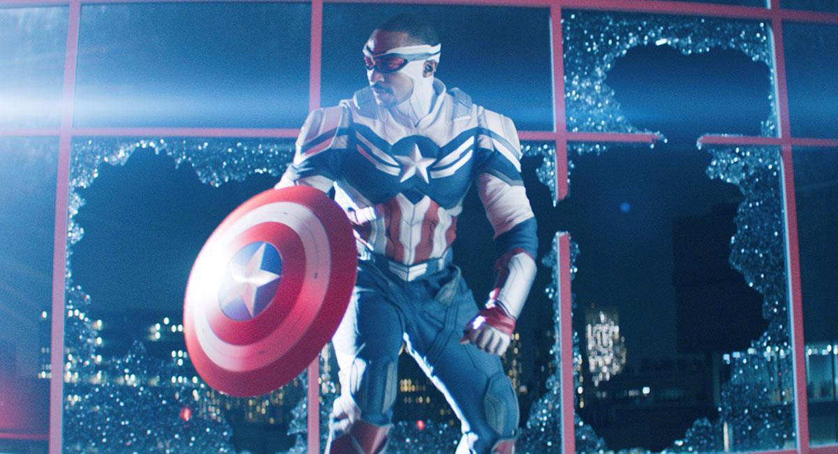 Antony Mackie ya lució el traje de 'Capitán América' en "The Falcon and the Winter Soldier". Foto: Twitter @falconandwinter
