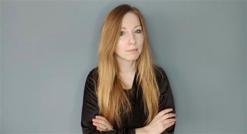 Escritora ucraniana Victoria Amelina es despedida