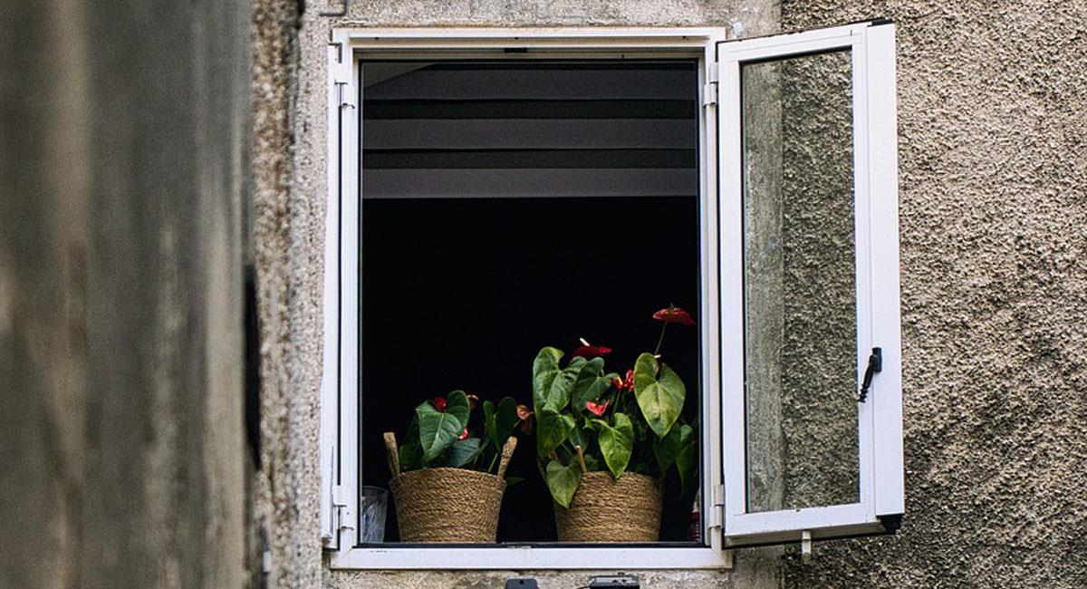 Atrapado en una ventana falleció un hombre que pretendía ingresar a robar a una vivienda. Foto: Pixabay