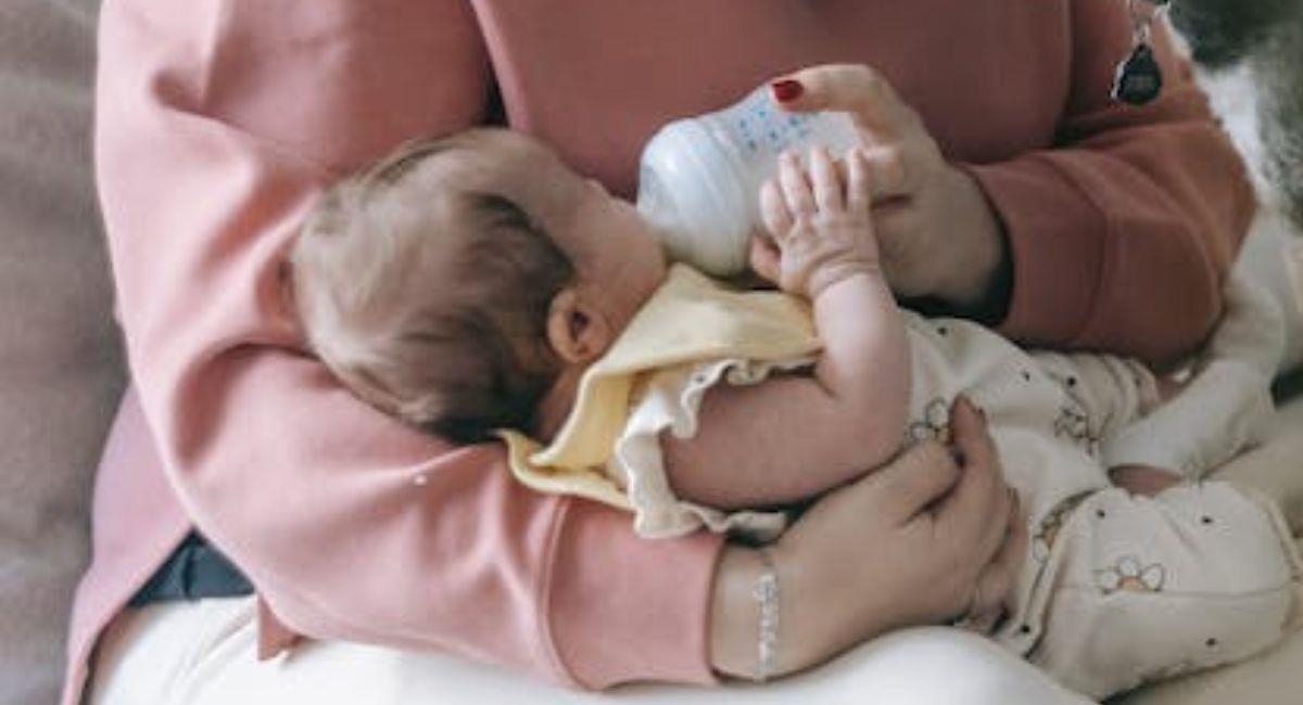 Bebé muere a causa de fentanilo en su biberón. Foto: Pexels