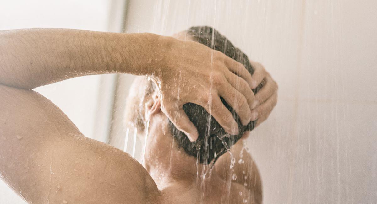 “No poo”: tiktoker muestra cómo luce su cabello tras reto de 298 días sin usar champú. Foto: Shutterstock