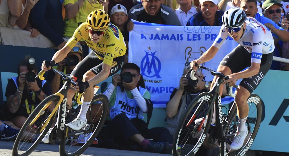 Vingegaard superó a Pogacar en la crono de la etapa 16 del Tour de Francia 2023. Foto: EFE