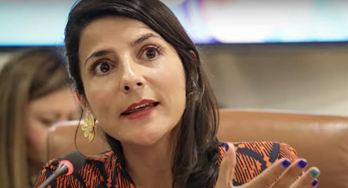 La ministra Irene Vélez podría renunciar a su cargo al frente de la cartera de Minas y Energía. Foto: Youtube