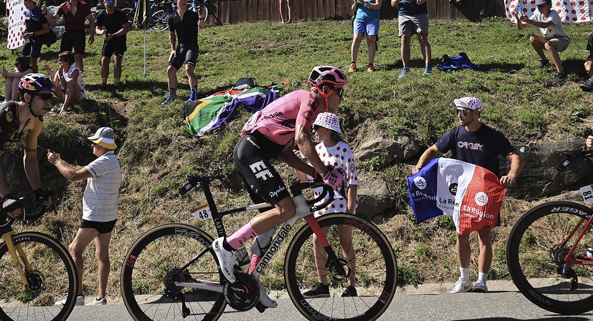 Así quedaron los colombianos en la general tras la etapa 17 del Tour de Francia. Foto: EFE