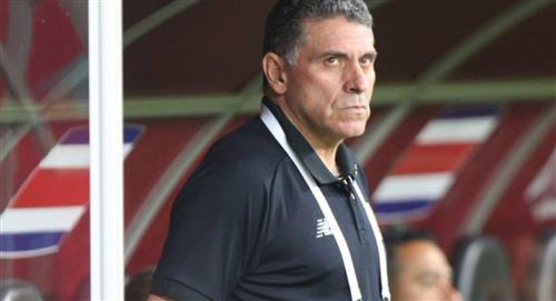 Costa Rica tomó una radical decisión con Luis Fernando Suárez