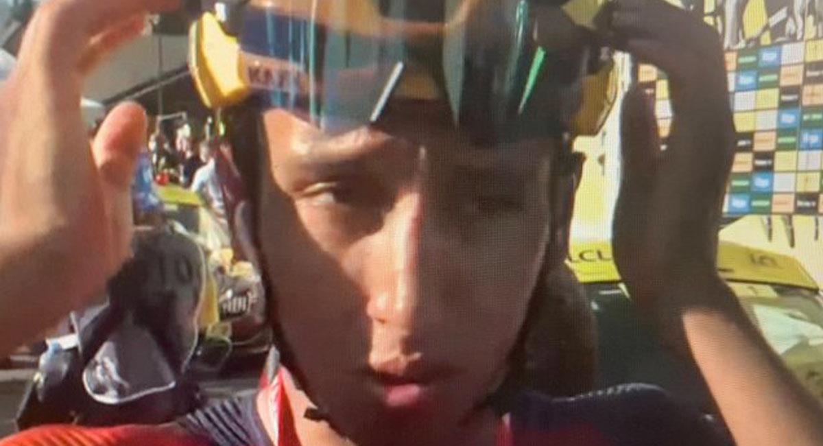 Egan Bernal volvió al Tour de Francia después de su delicado accidente en el que casi pierde la vida. Foto: Youtube